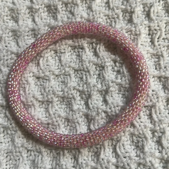 5 Sashka Co beaded bracelets. Pink Blue Gold. Approx 8”. - Picture 6 of 6